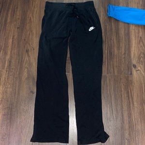 black nike sweatpants